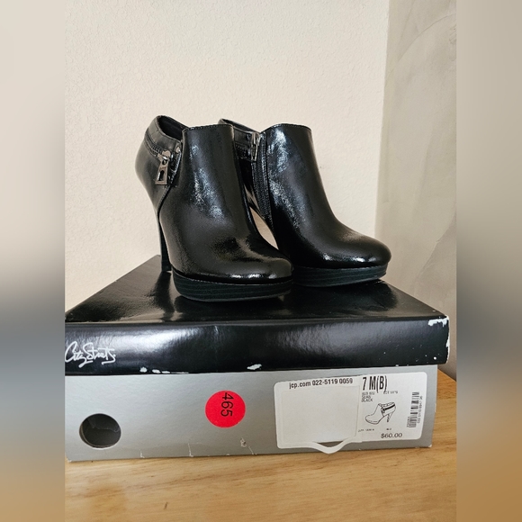 City Streets Heel Booties - Picture 7 of 7